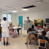 Rencontre inter-degrés : des élèves de 4e informent les CM2 sur les risques volcaniques