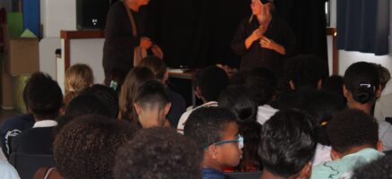 Pièce de théatre avec la compagnie « attrape sourire »