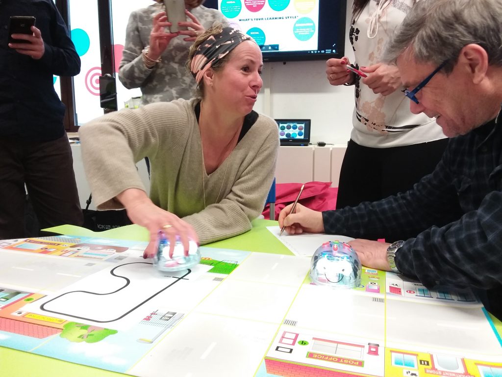 Future Classroom Laboratory in Brussels Lycée de Bois d'Olive