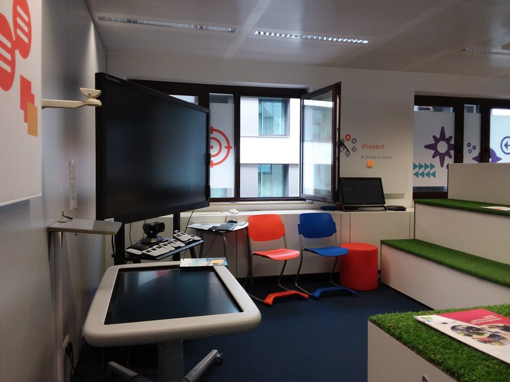 Future Classroom Laboratory in Brussels Lycée de Bois d'Olive