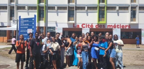 Sortie STMG au forum Sup des formations du tertiaire 2025 à la Cité des Métiers à Saint-Pierre