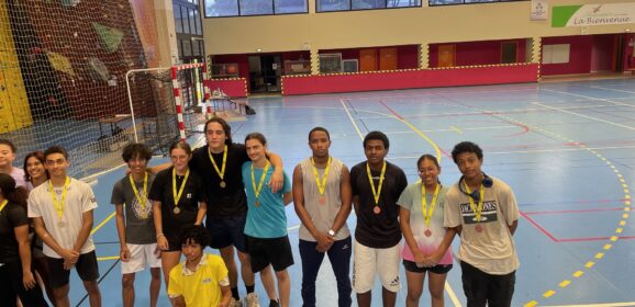 🧗‍♂️ UNSS Escalade – Bilan 2025 au Lycée Jean Hinglo 🧗‍♀️