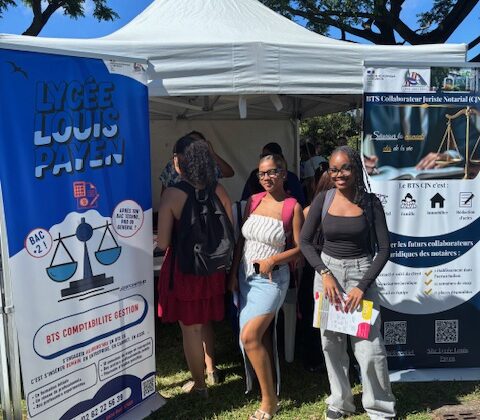 Les STMG au forum tertiaire de la Cité des métiers à Saint-Pierre