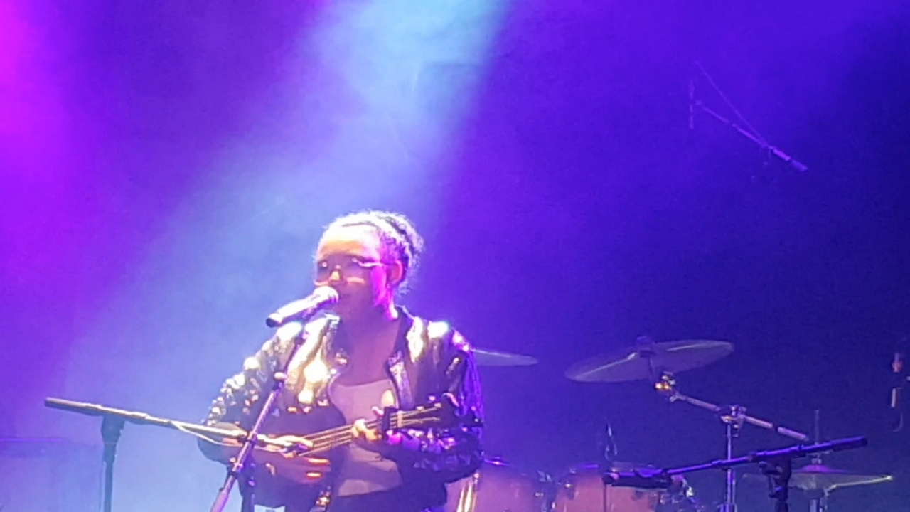 Le son du bahut: Victoire de Riana