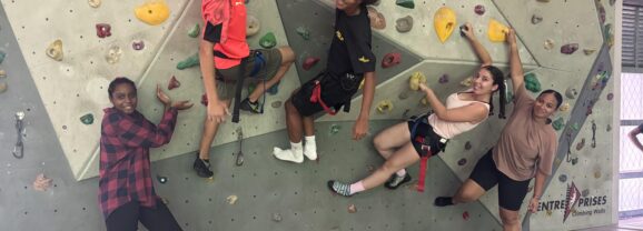 Association sportive : sections escalade et randonnée