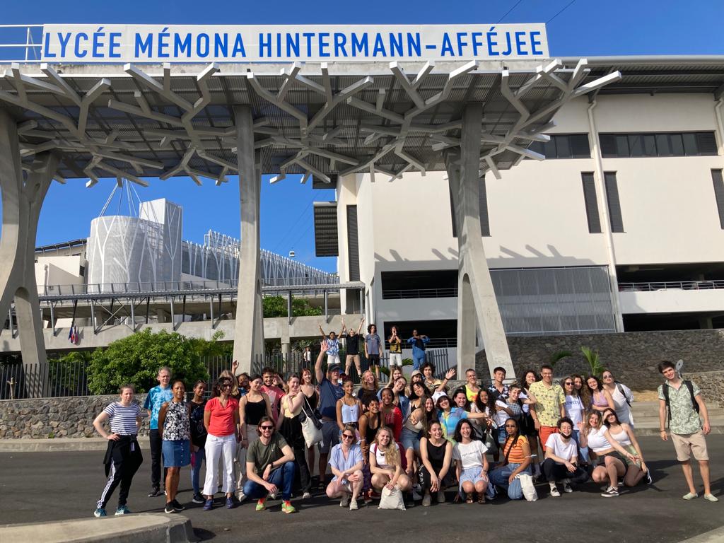 Expérience électrostatique  Site du Lycée Mémona Hintermann-Afféjee