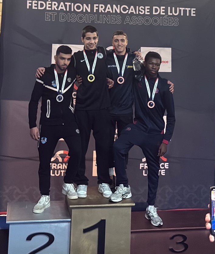 Podium Léo