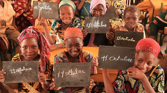 4 MILLIONS DE MAINS LEVEES POUR 4 MILLIONS DE FILLES A L’ECOLE