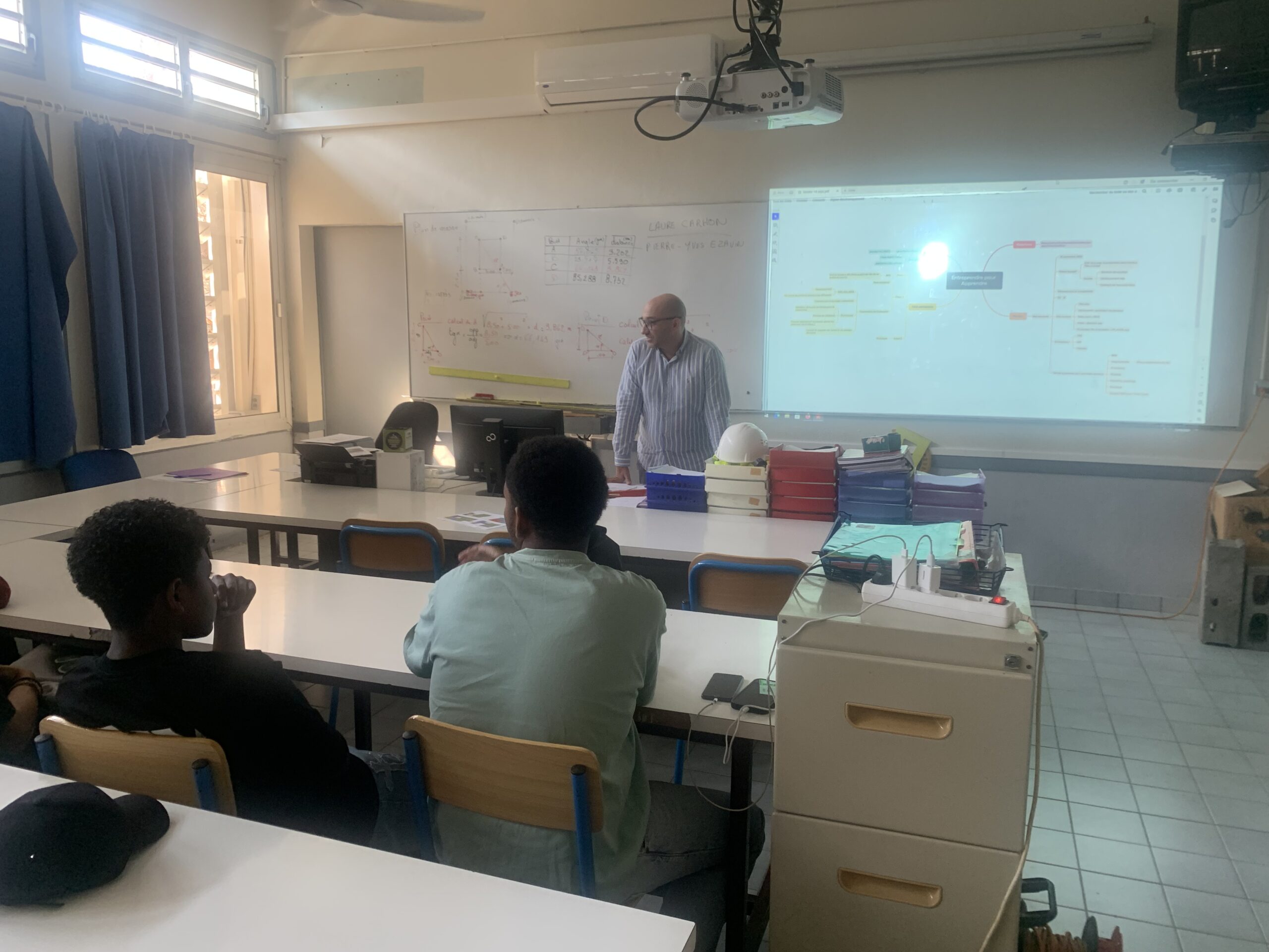 Accueil de notre Mentor d’Entreprendre Pour Apprendre dans le cadre de la création de la Mini-Entreprise BTP des élèves d’1BTORGO