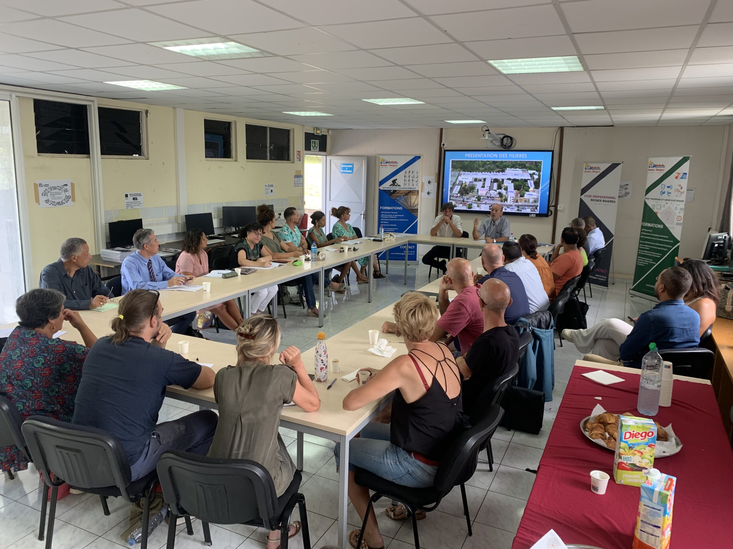 Accueil des Principaux de Collèges de Saint-Louis accompagnés de leurs Professeurs Principaux et des Psy-EN